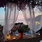 Sunrise Place Nyaraló